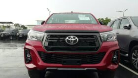 Hilux Rocco (Red)