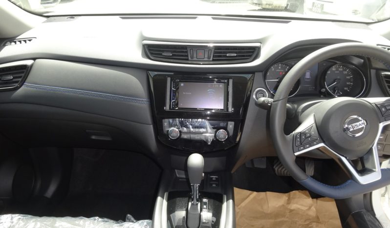 Nissan X-Trail AUTECH Hybrid full